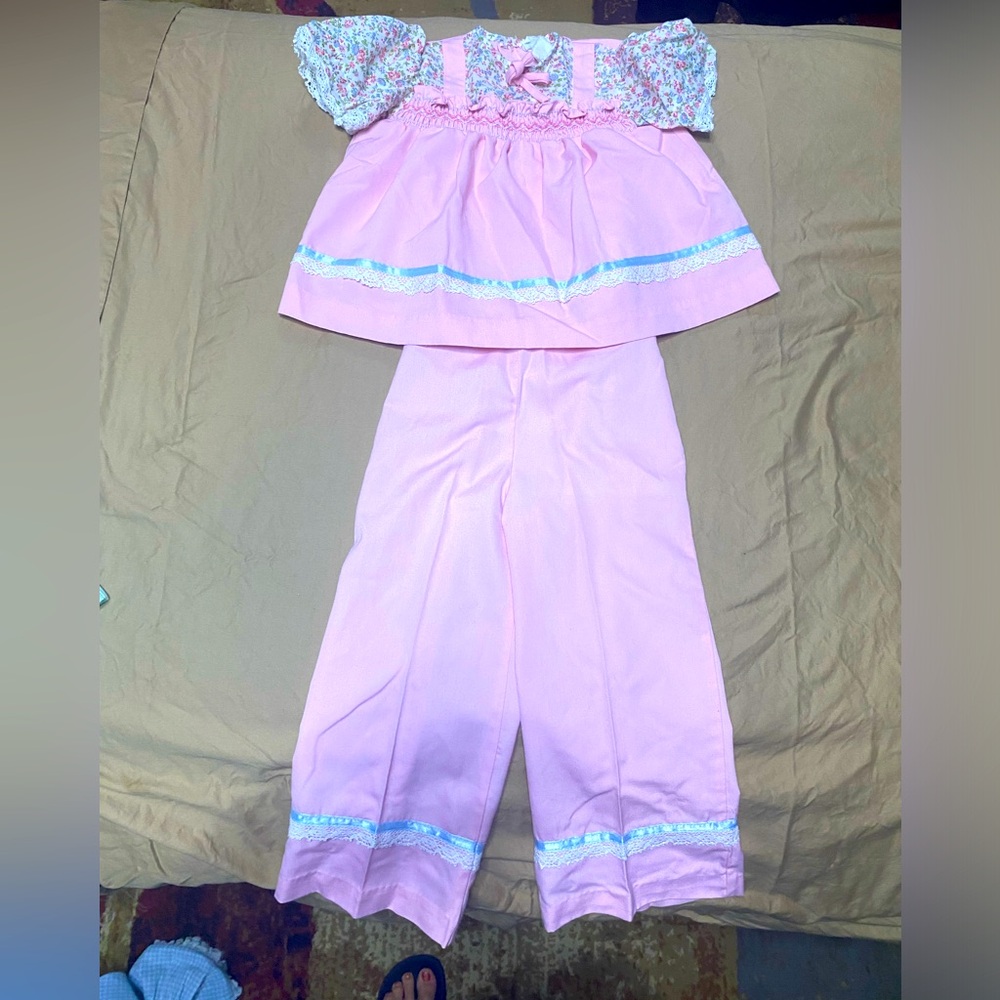 Vintage girls 2 piece Romper style outfit